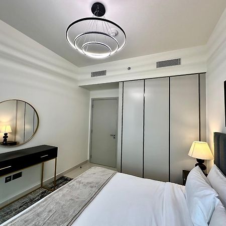 Lux Bnb I Sun Rise Bay I Palm & Sea View Dubai Exterior foto